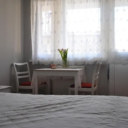 J&t Wczasowe Habitación en casa particular